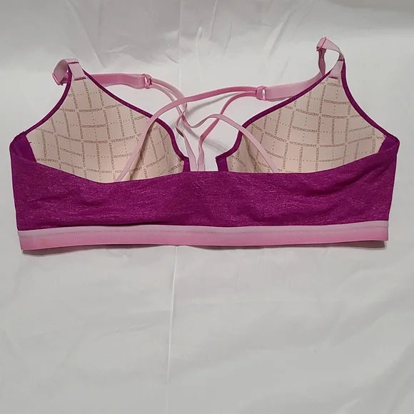 Victoria's Secret racerback semi demi 32c - Picture 2 of 3